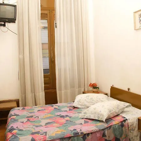Monte Sinai Guest House 2* Porto