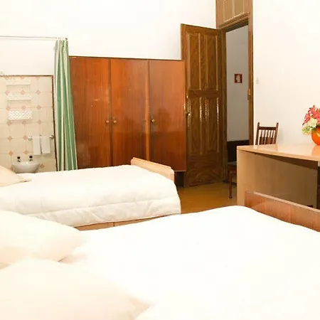 Pensión Monte Sinai